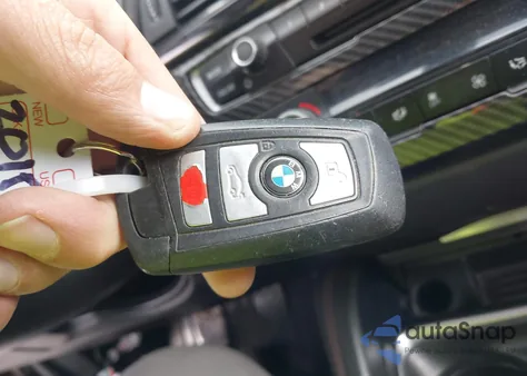 2015 BMW M3 z USA, uszkodzony, nr VIN WBS3C9C5XFP805805